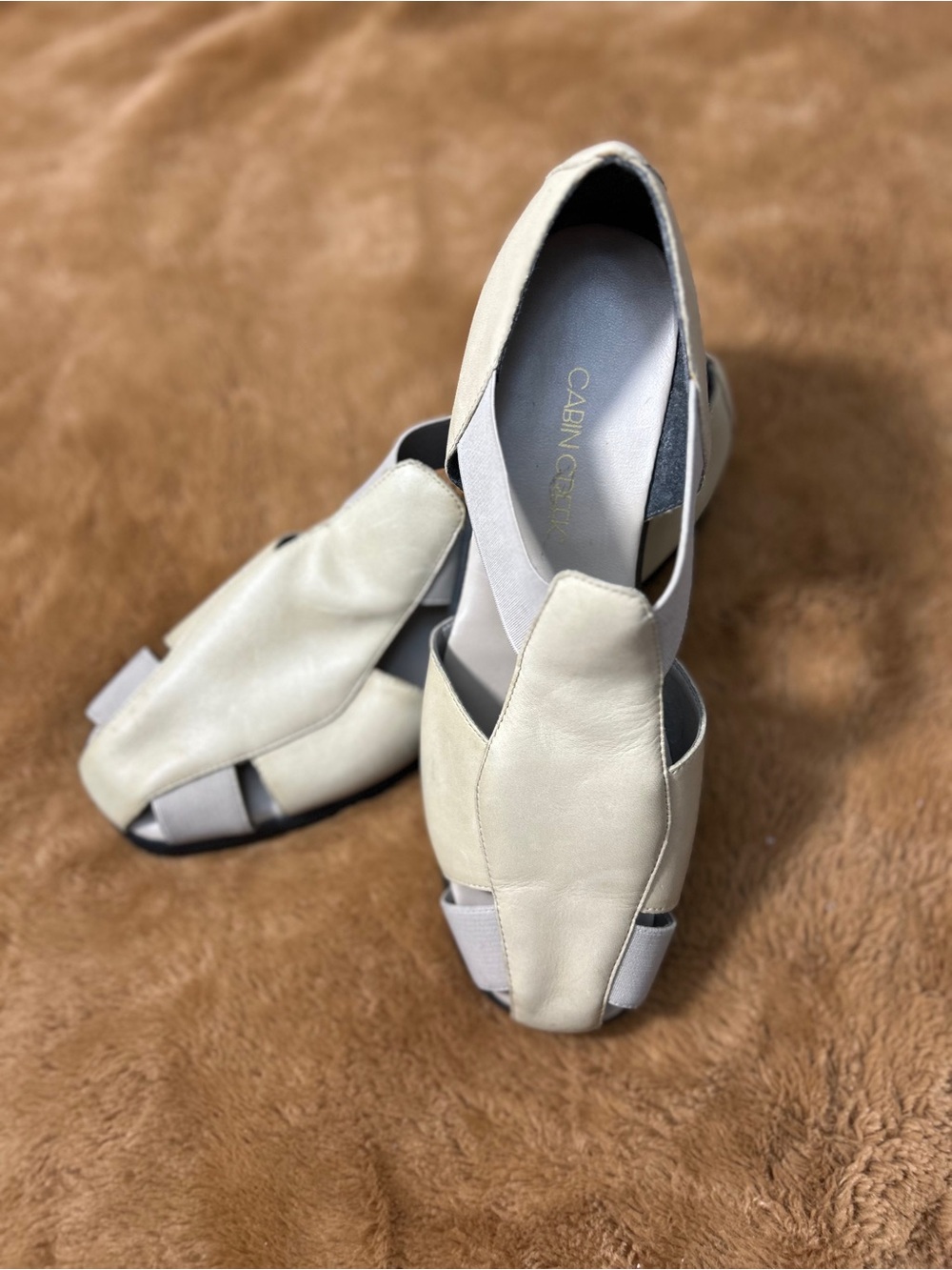 Cabin Creek Cream Open-Toe Leather Flats